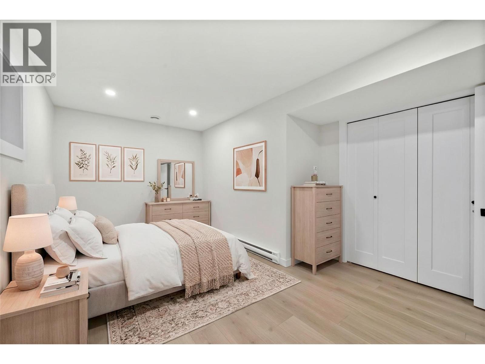 2022 Eagle Bay Road, Blind Bay, BC - Indoor Photo Showing Bedroom