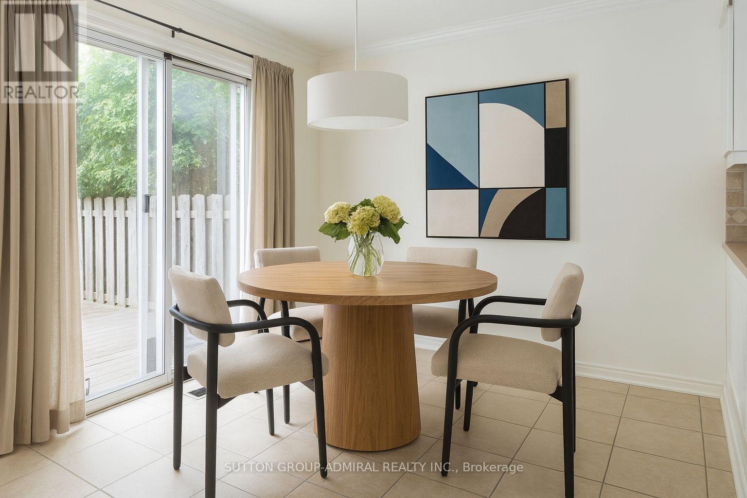 115 Glen Crescent, Vaughan, ON - Indoor Photo Showing Dining Room