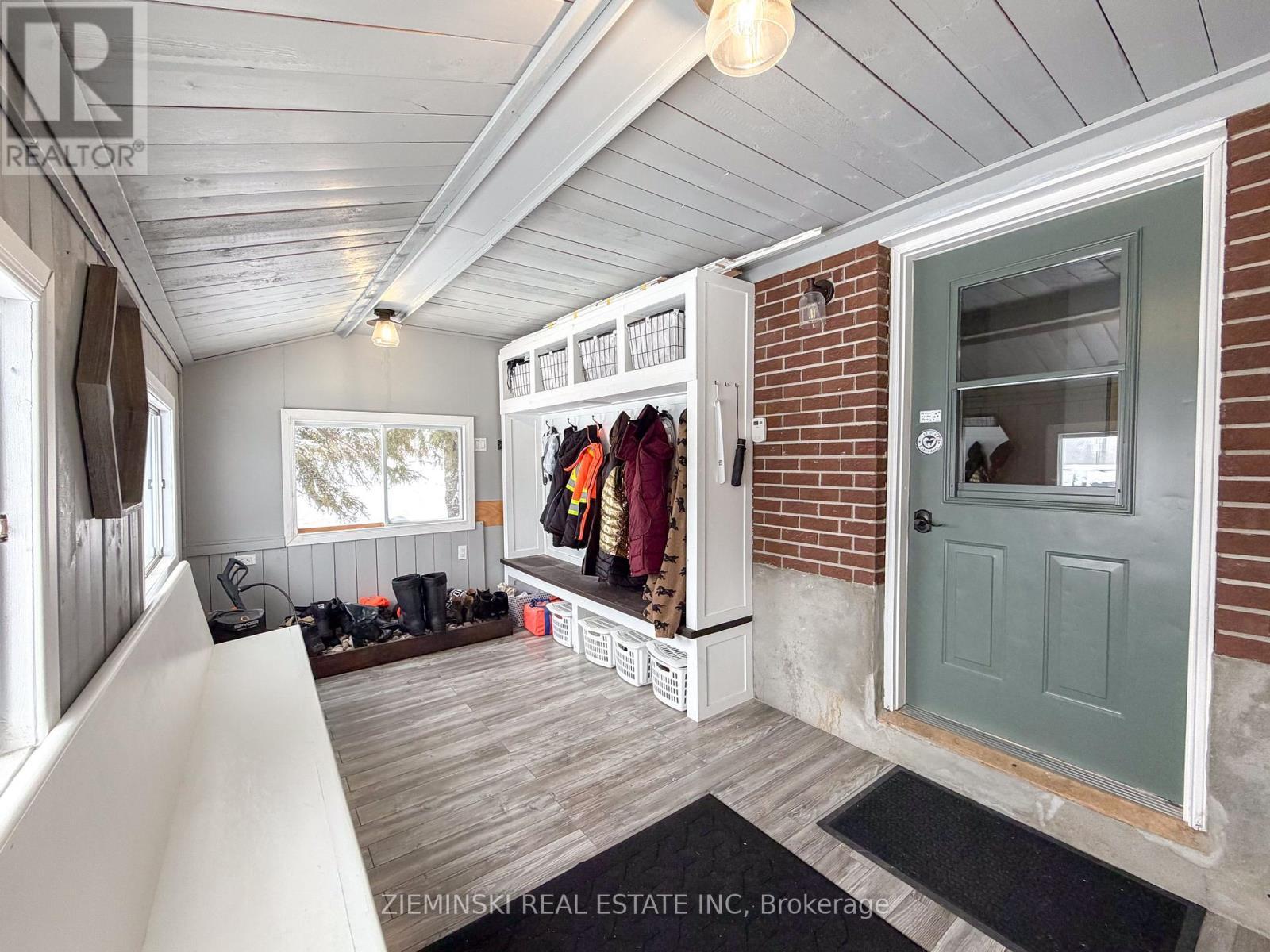 637 Montrock Street, Iroquois Falls, ON - Indoor Photo Showing Other Room