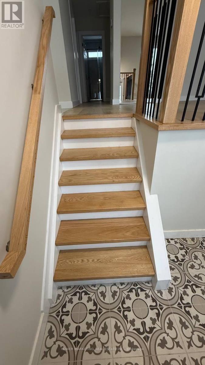 A - 1052 Cadboro Road, Ottawa, ON - Indoor Photo Showing Other Room