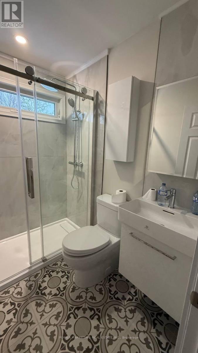 A - 1052 Cadboro Road, Ottawa, ON - Indoor Photo Showing Bathroom