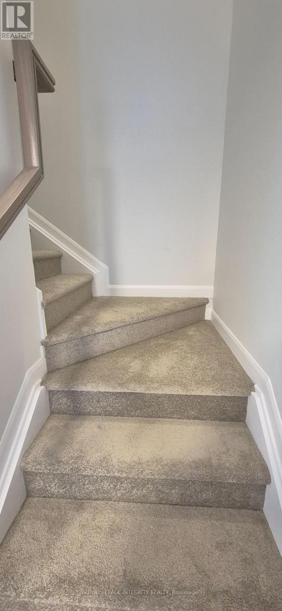 10 - 401 Glenroy Gilbert Drive, Ottawa, ON - Indoor Photo Showing Other Room