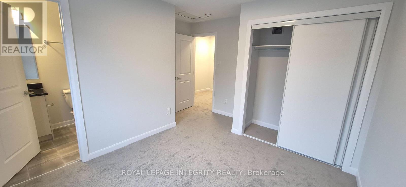 10 - 401 Glenroy Gilbert Drive, Ottawa, ON - Indoor Photo Showing Other Room