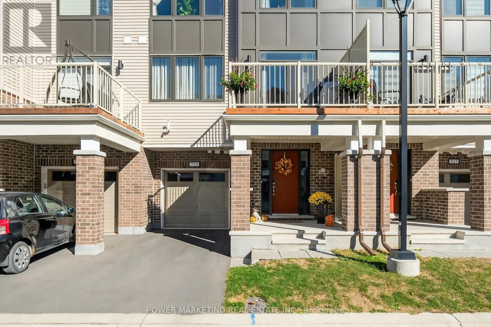 715 Hydrus Private, Ottawa, ON - Outdoor With Balcony