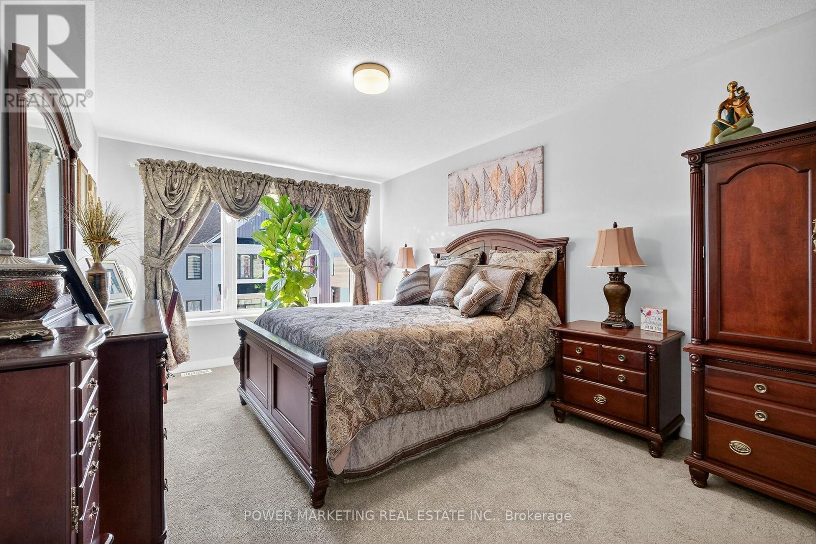 715 Hydrus Private, Ottawa, ON - Indoor Photo Showing Bedroom