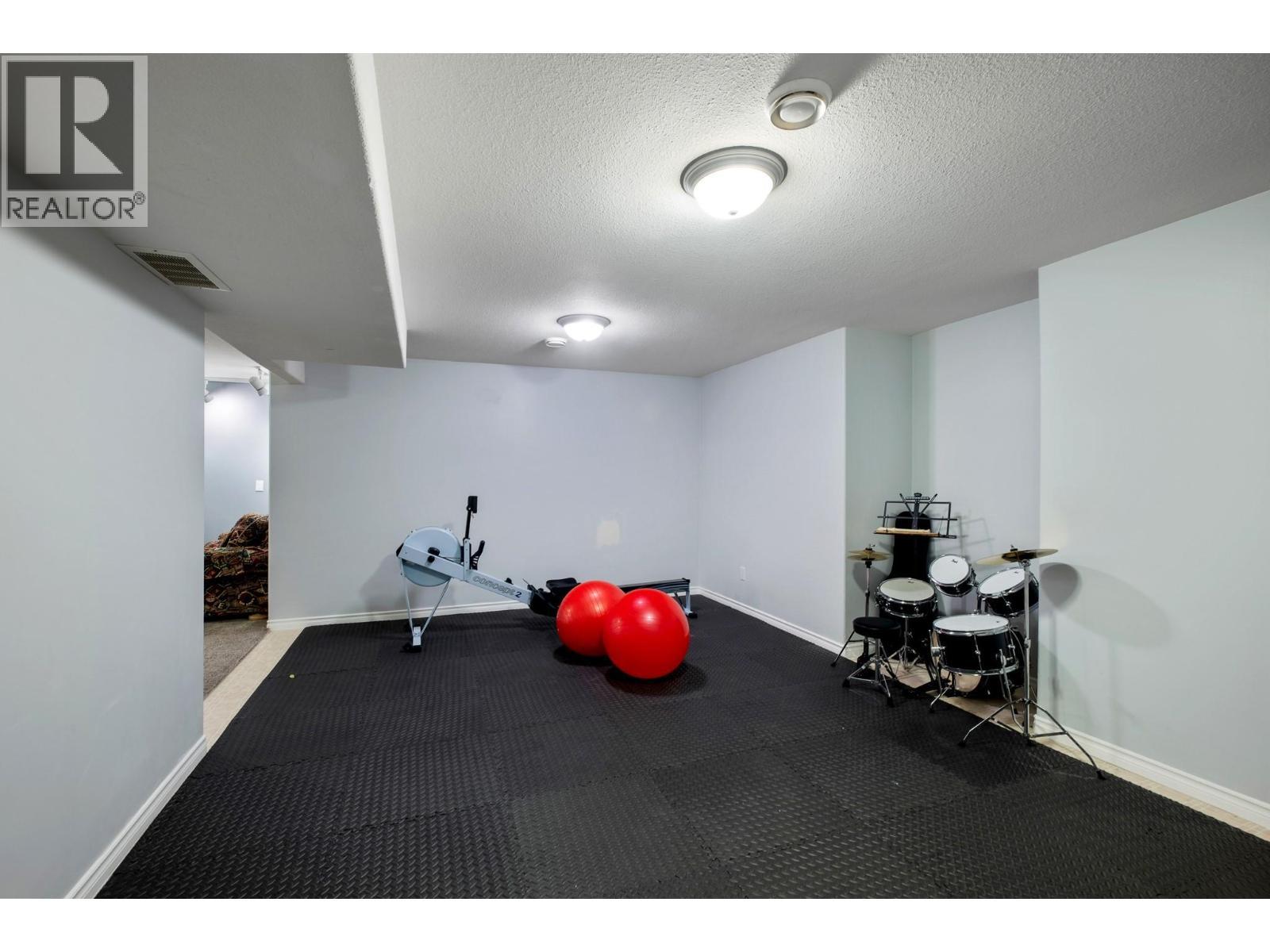 434 Providence Avenue, Kelowna, BC