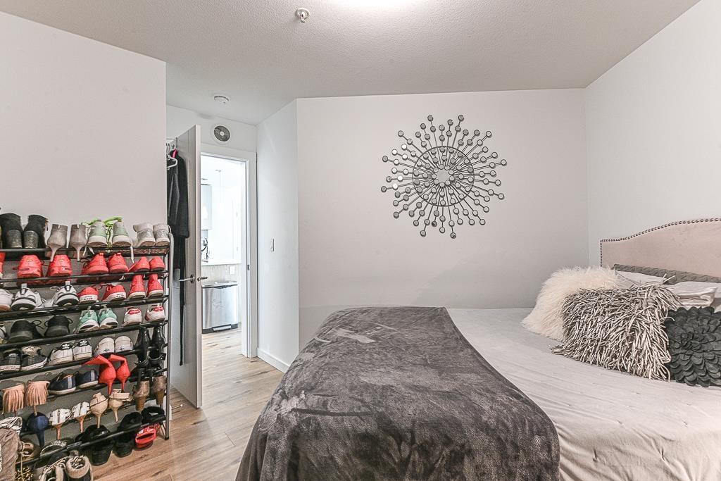 416 3182 Gladwin Road, Abbotsford, BC - Indoor Photo Showing Bedroom