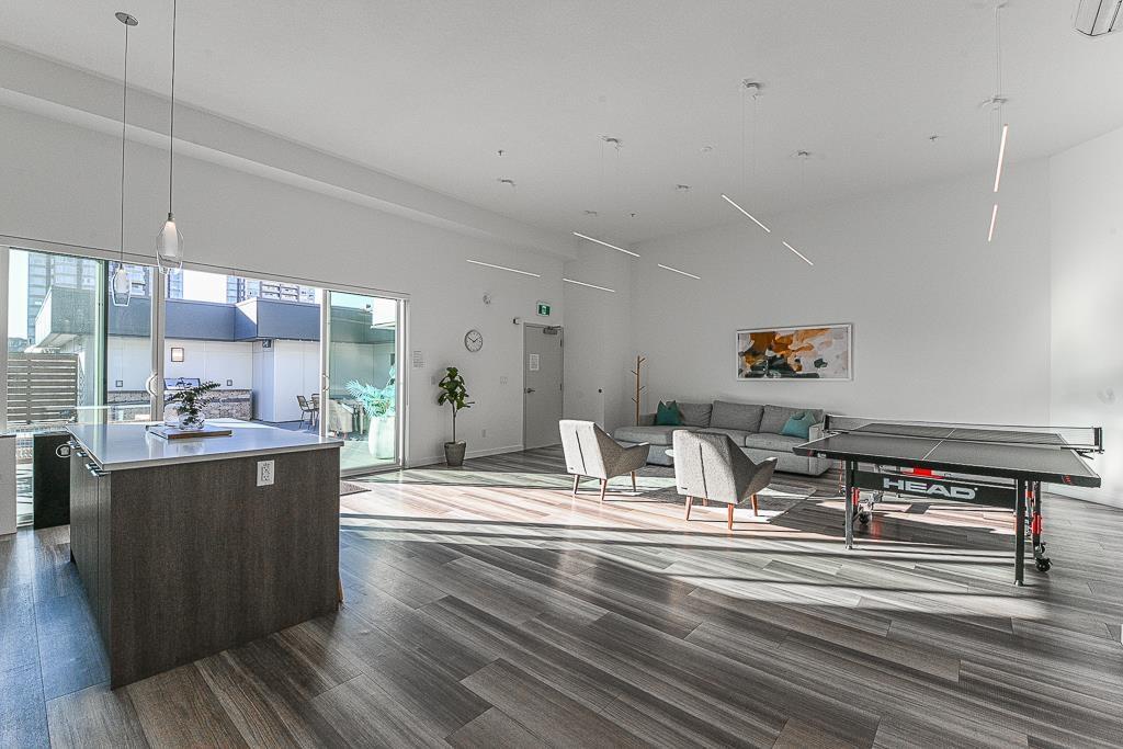 416 3182 Gladwin Road, Abbotsford, BC - Indoor