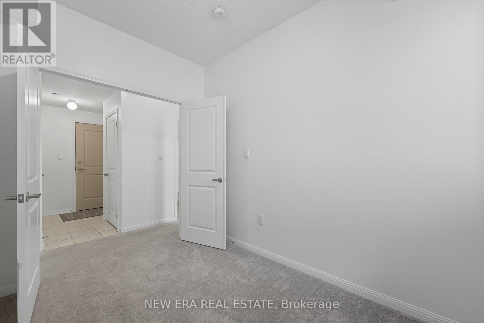 120 - 80 Aspen Springs Drive, Clarington, ON