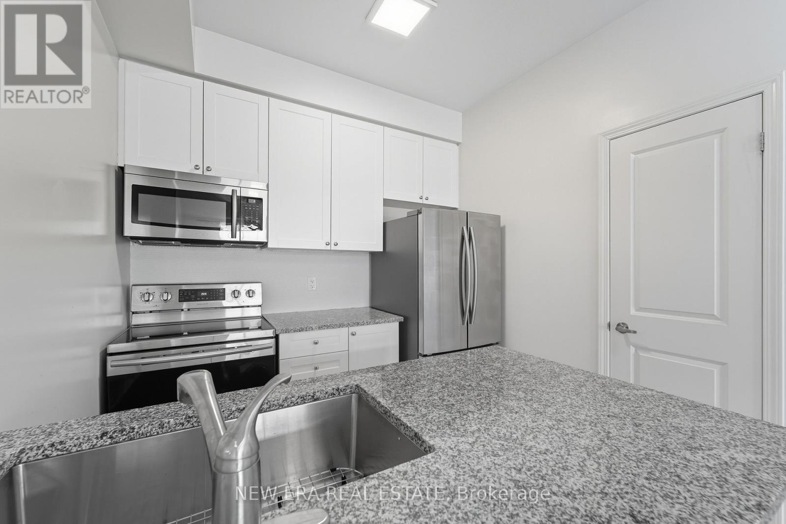 120 - 80 Aspen Springs Drive, Clarington, ON