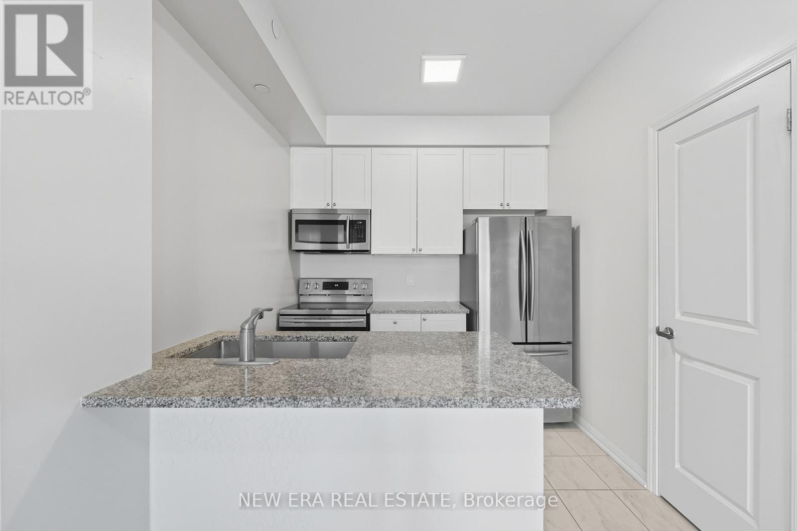 120 - 80 Aspen Springs Drive, Clarington, ON