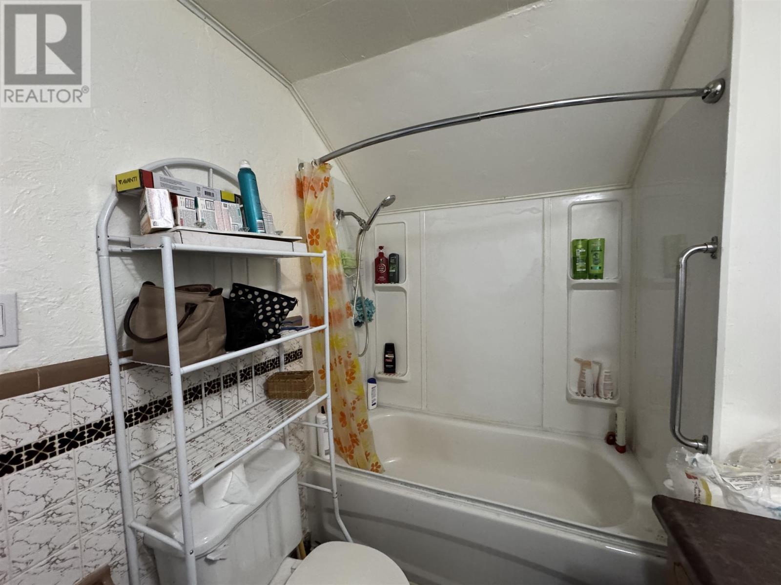 26 Connaught St, Chapleau, ON - Indoor Photo Showing Bathroom