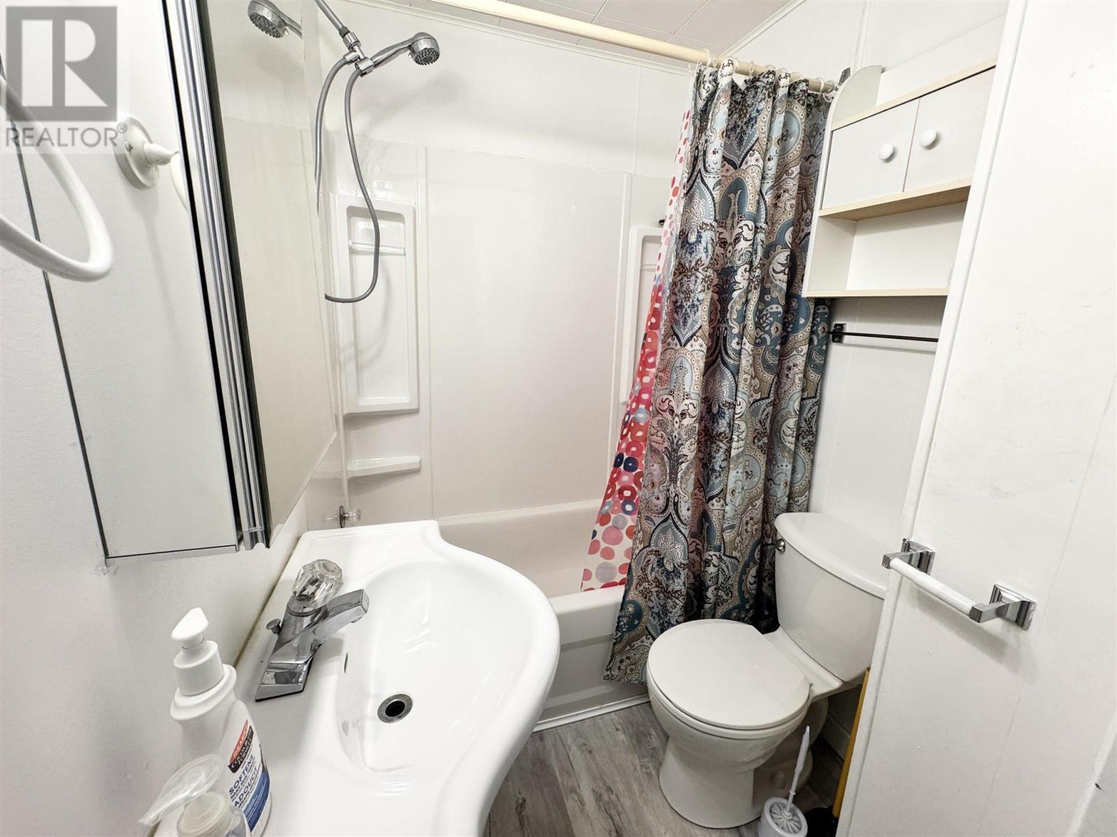 26 Connaught St, Chapleau, ON - Indoor Photo Showing Bathroom