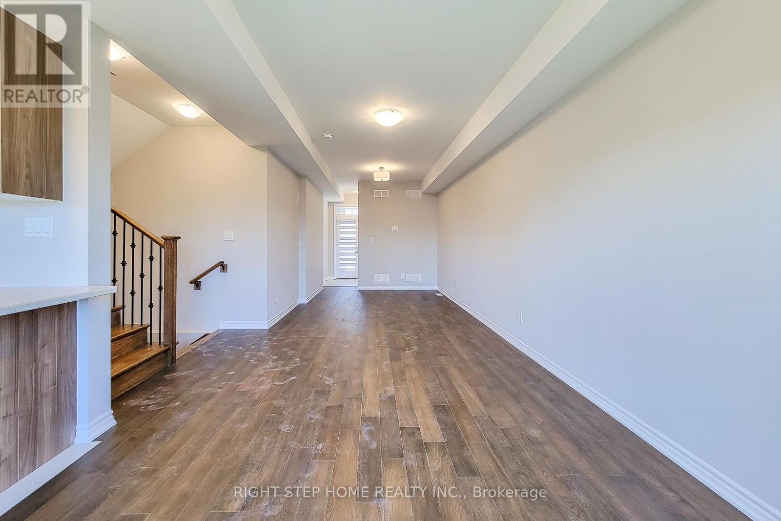 9 Mann Trail, Welland, ON