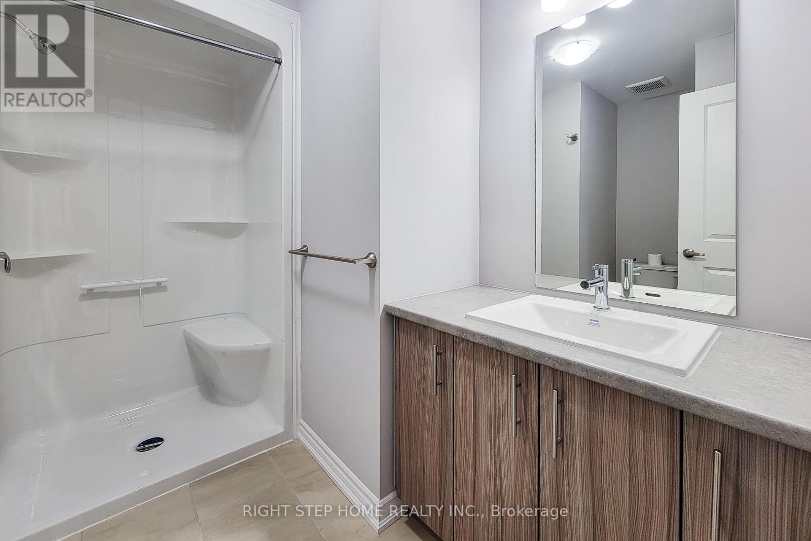 9 Mann Trail, Welland, ON