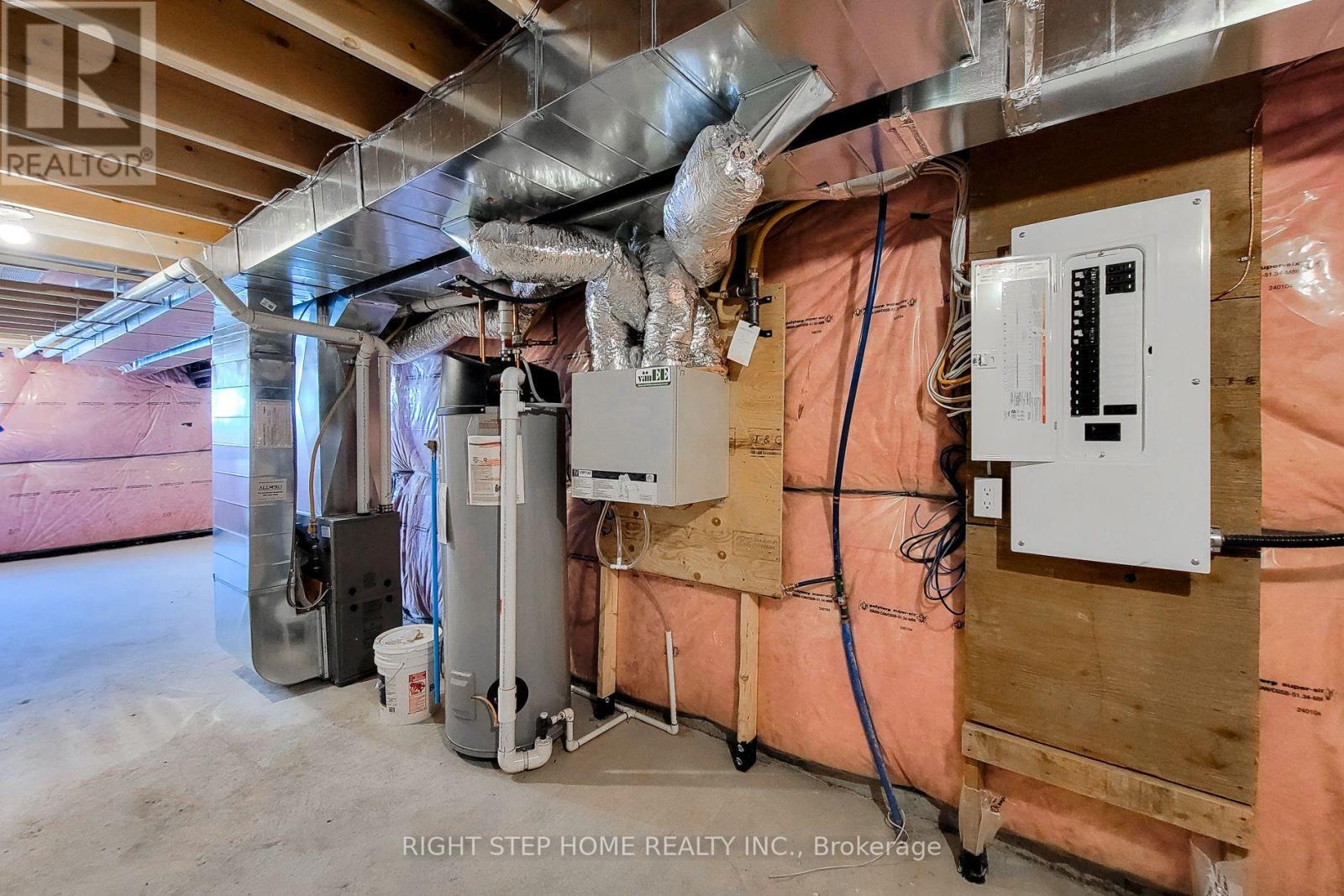 9 Mann Trail, Welland, ON