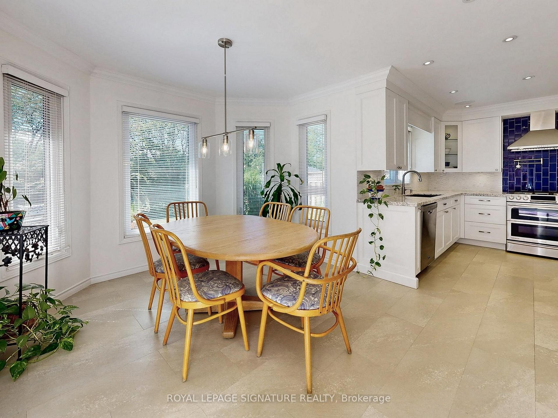 48 Millcroft Way, Vaughan, ON - Indoor Photo Showing Other Room