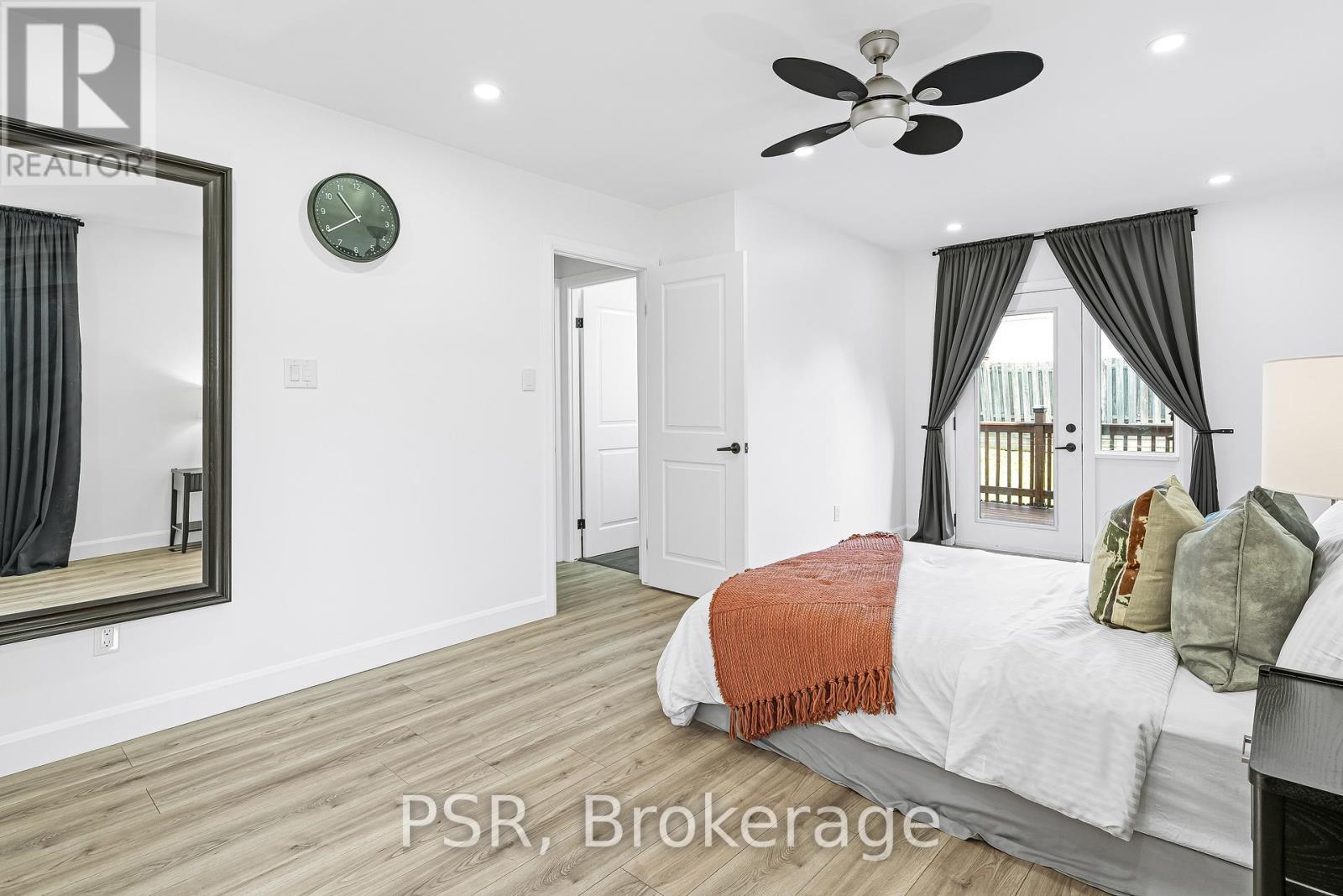 173 Bellingham Drive, Hamilton, ON - Indoor Photo Showing Bedroom
