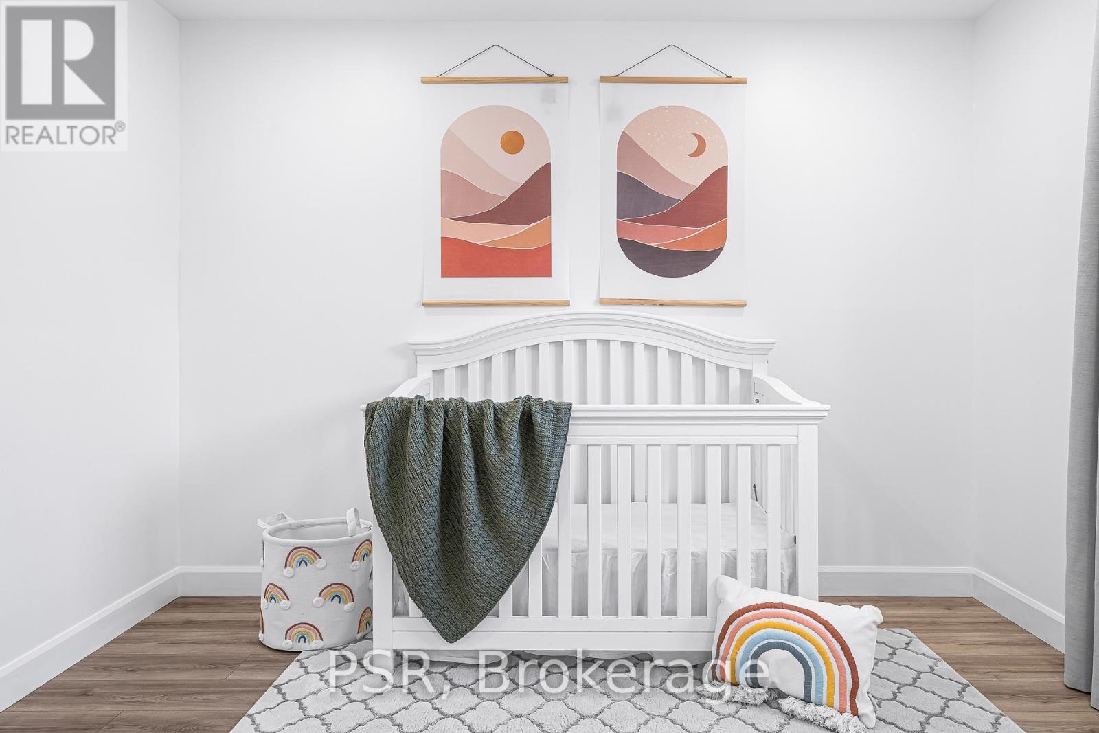 173 Bellingham Drive, Hamilton, ON - Indoor Photo Showing Bedroom