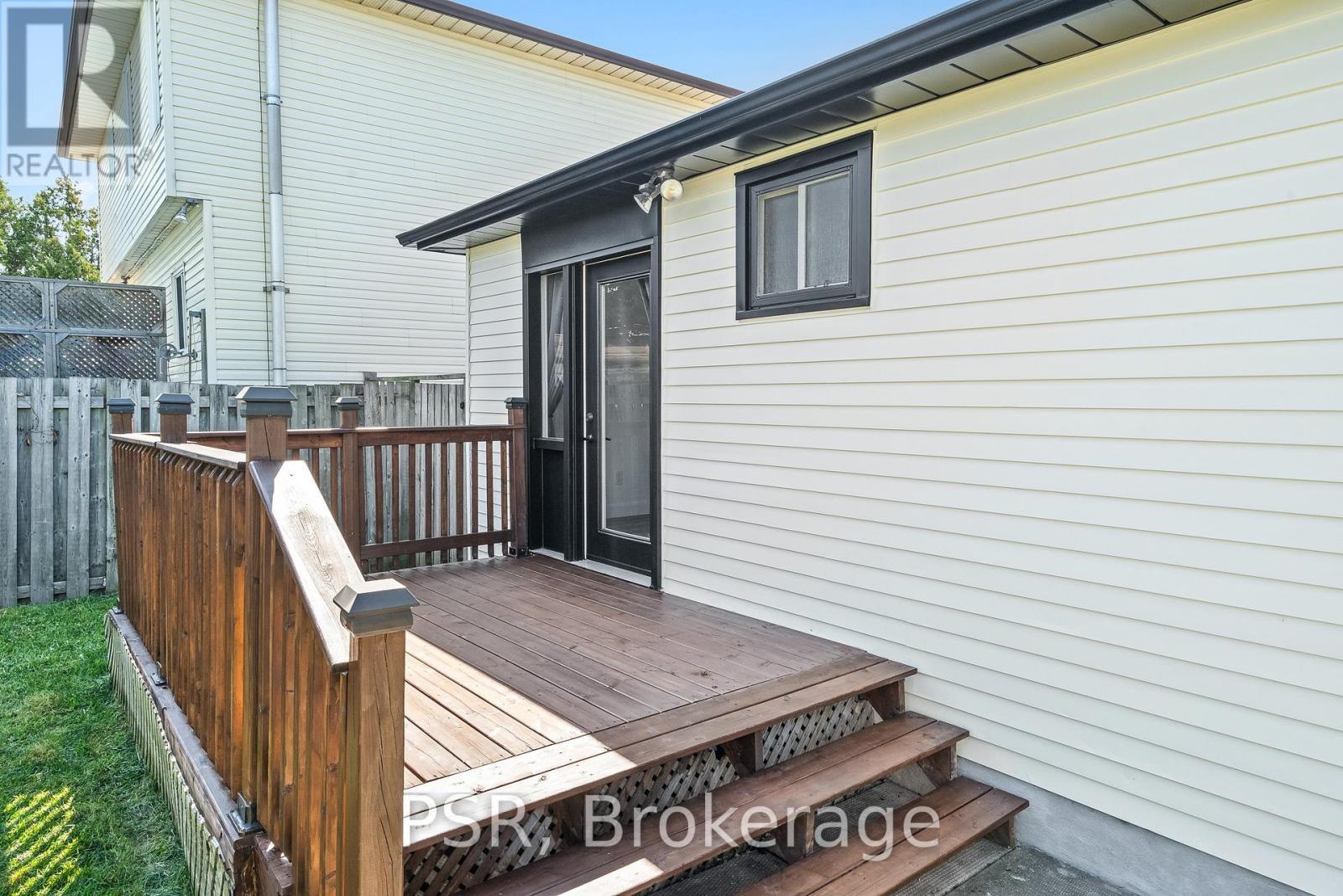 173 Bellingham Drive, Hamilton, ON - Outdoor With Exterior