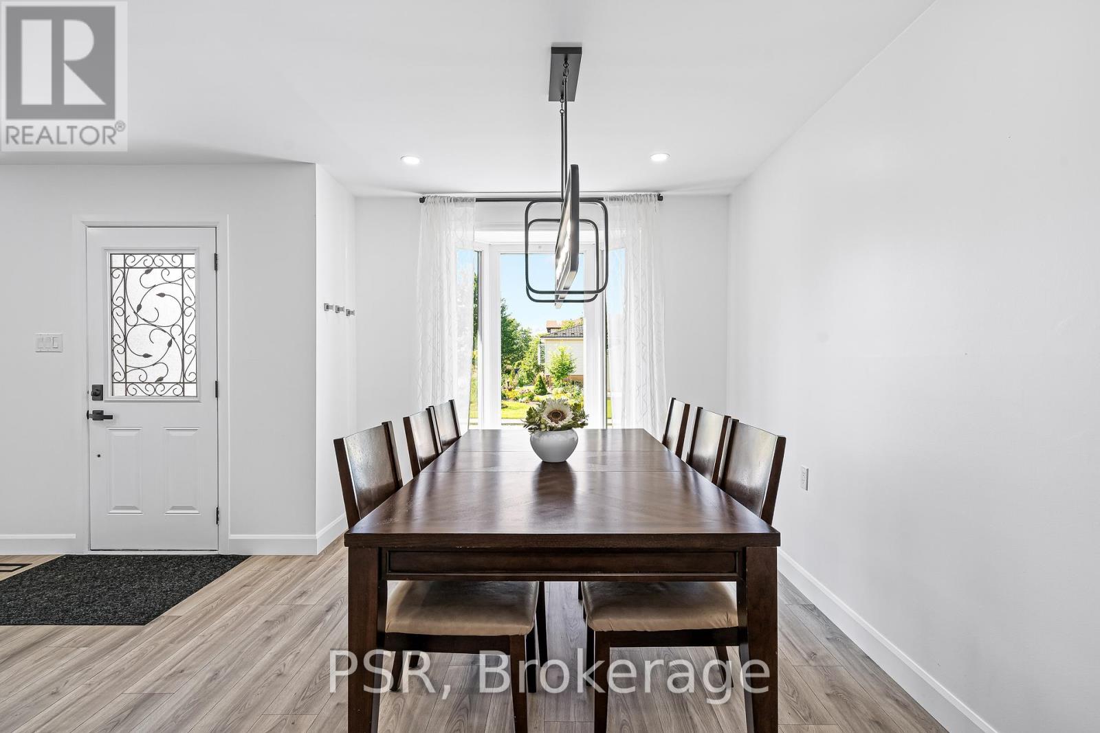 173 Bellingham Drive, Hamilton, ON - Indoor Photo Showing Dining Room