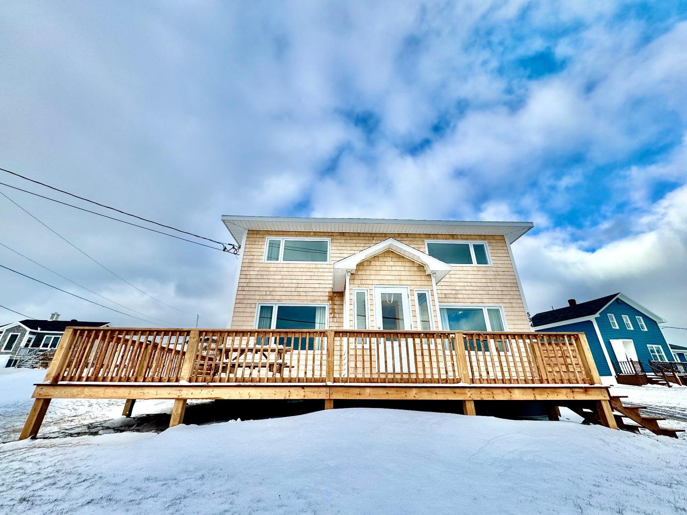 Façade - 534 Ch. Du Bassin, Les Îles-De-La-Madeleine, QC - Outdoor