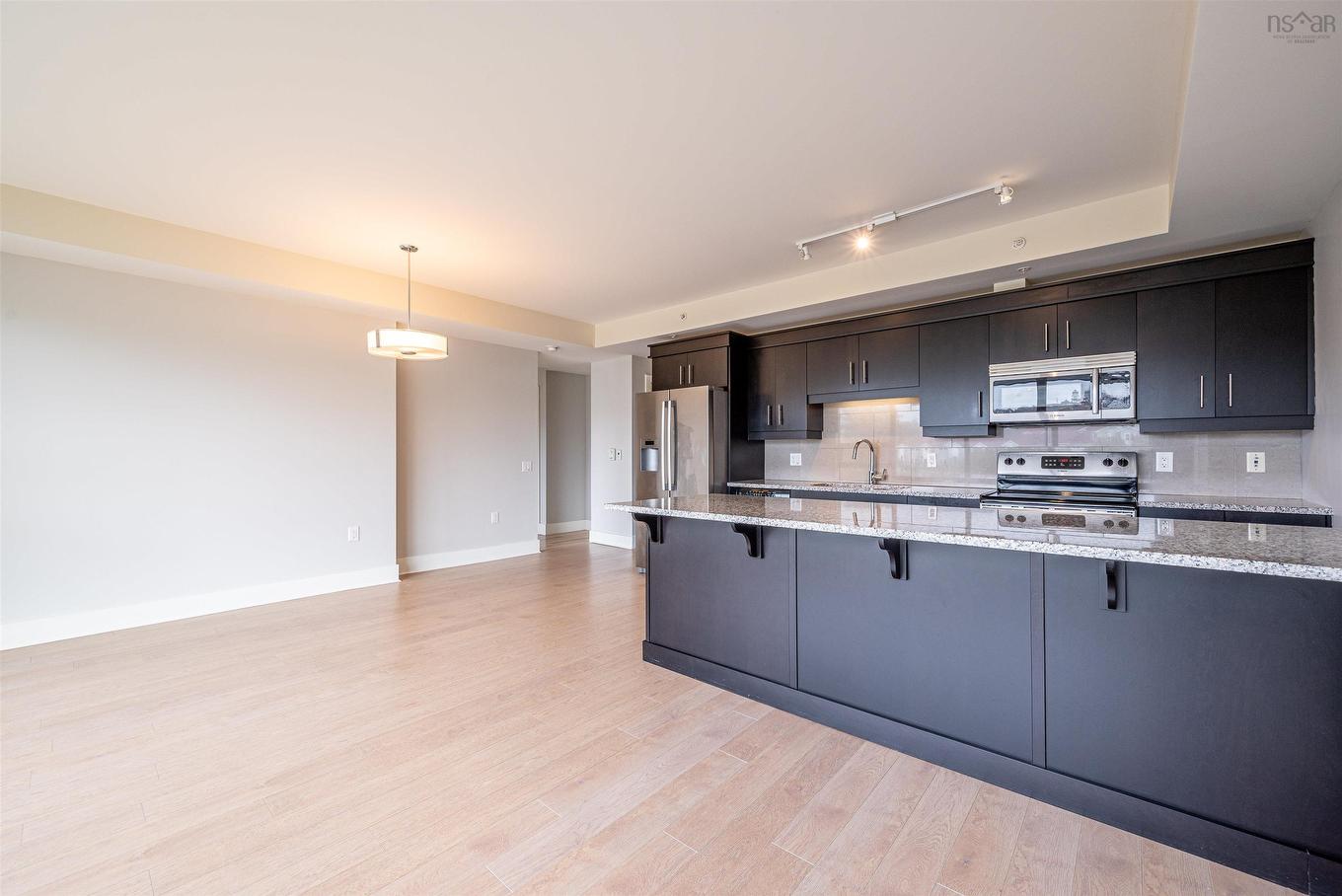 208 15 Kings Wharf Place, Dartmouth, NS