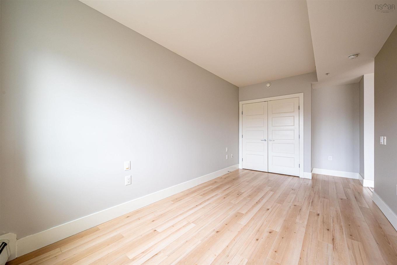 208 15 Kings Wharf Place, Dartmouth, NS