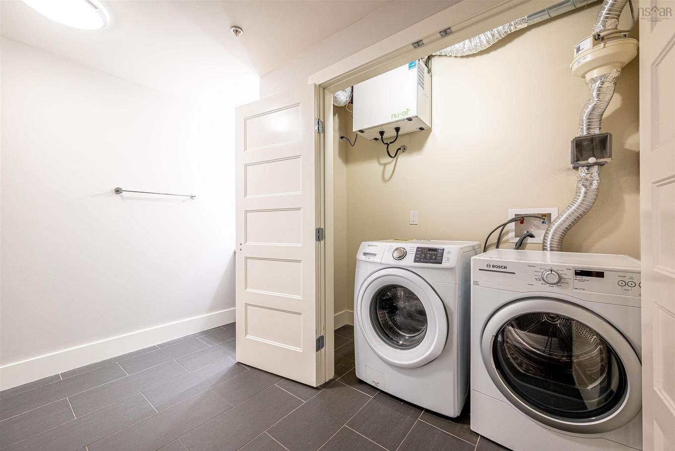 208 15 Kings Wharf Place, Dartmouth, NS