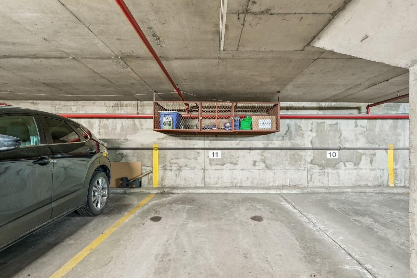 Garage - 227-260 Rue Sherbrooke E., Montréal (Ville-Marie), QC - Indoor Photo Showing Garage