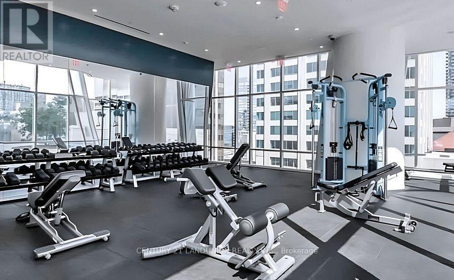 1508 - 1 Bloor Street E, Toronto, ON - Indoor Photo Showing Gym Room