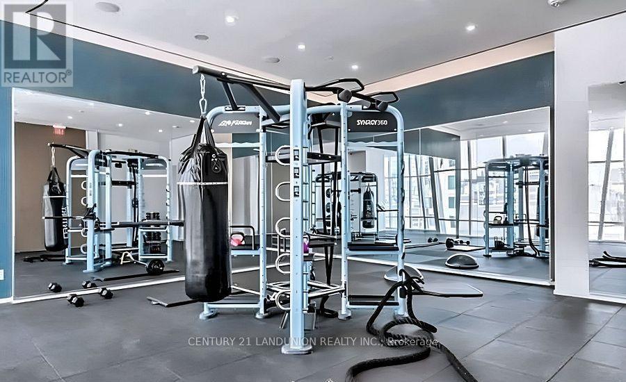 1508 - 1 Bloor Street E, Toronto, ON - Indoor Photo Showing Gym Room