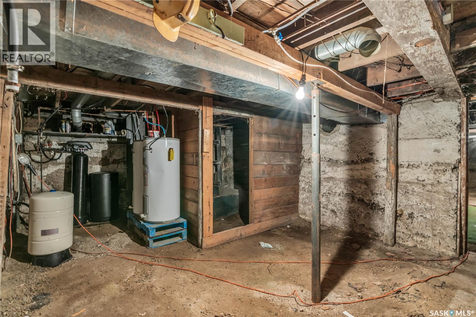 Blucher Rm No. 343, Saskatchewan - Indoor Photo Showing Basement