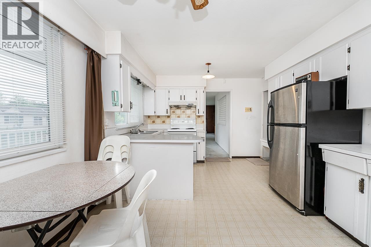 8391 Rideau Drive, Richmond, BC - Indoor Photo Showing Other Room