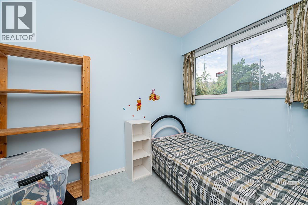 8391 Rideau Drive, Richmond, BC - Indoor Photo Showing Bedroom