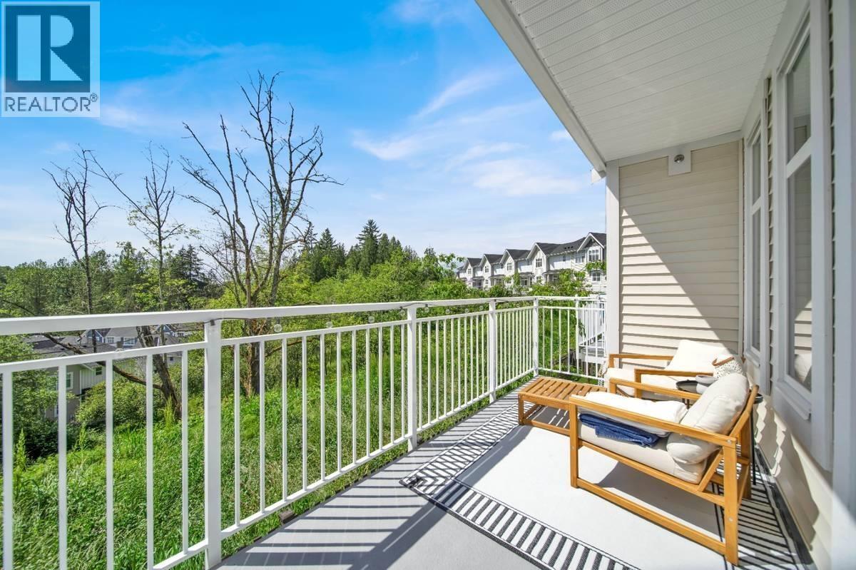 2410 11280 Pazarena Pl, Maple Ridge, BC - Outdoor With Exterior