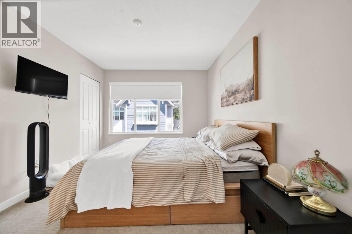 2410 11280 Pazarena Pl, Maple Ridge, BC - Indoor Photo Showing Bedroom