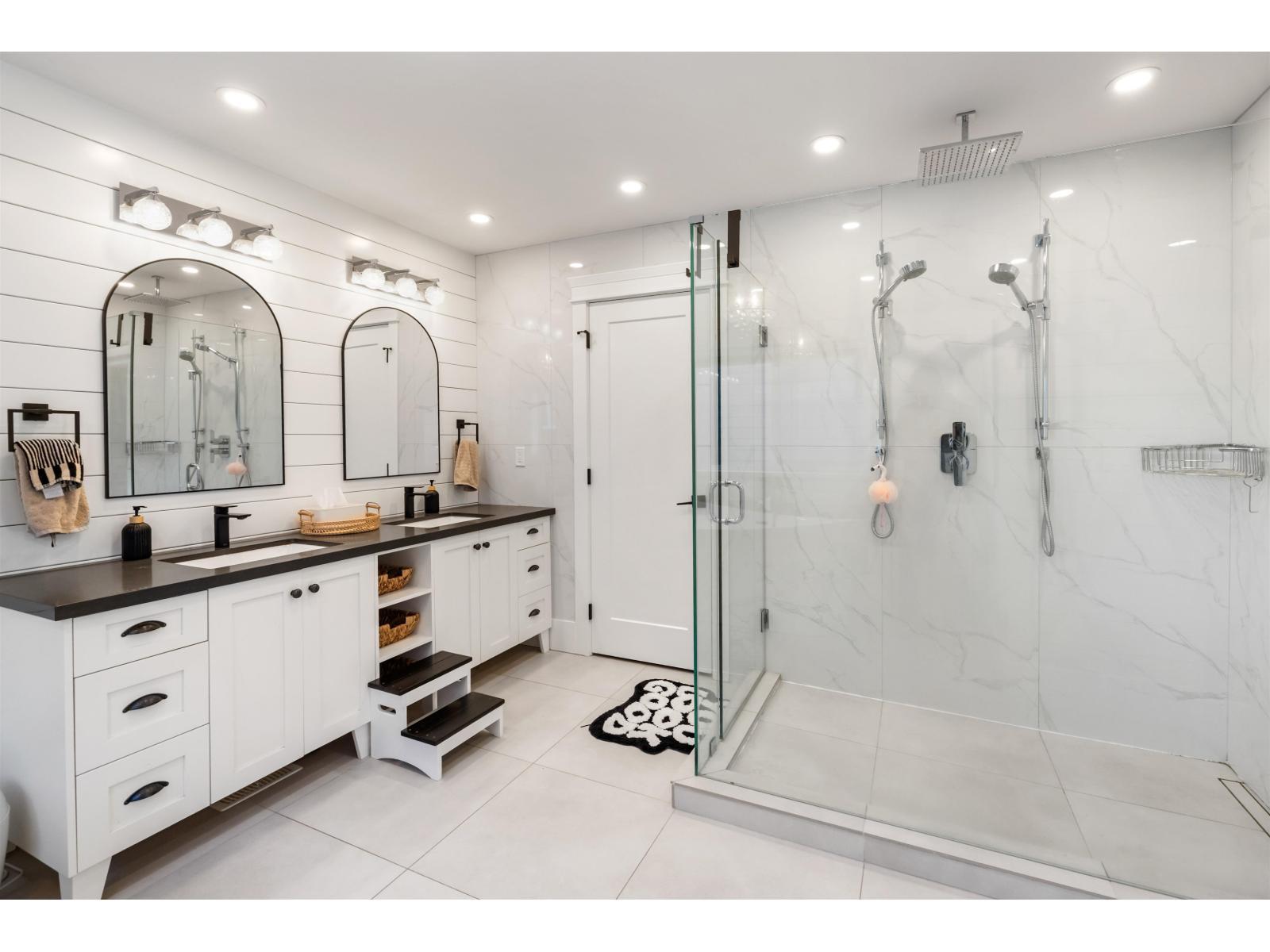 35294 Ewert Avenue, Mission, BC - Indoor Photo Showing Bathroom