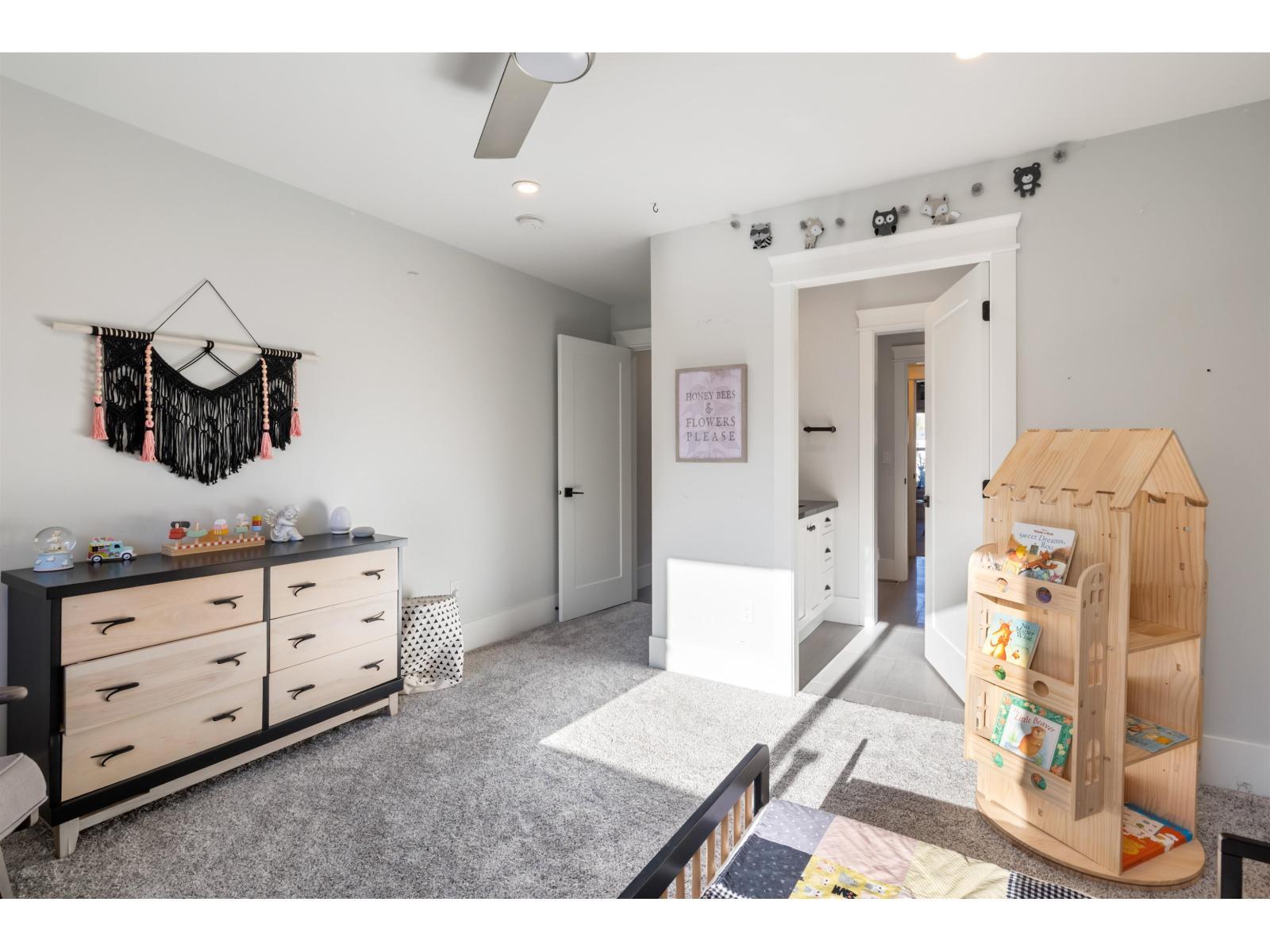 35294 Ewert Avenue, Mission, BC - Indoor