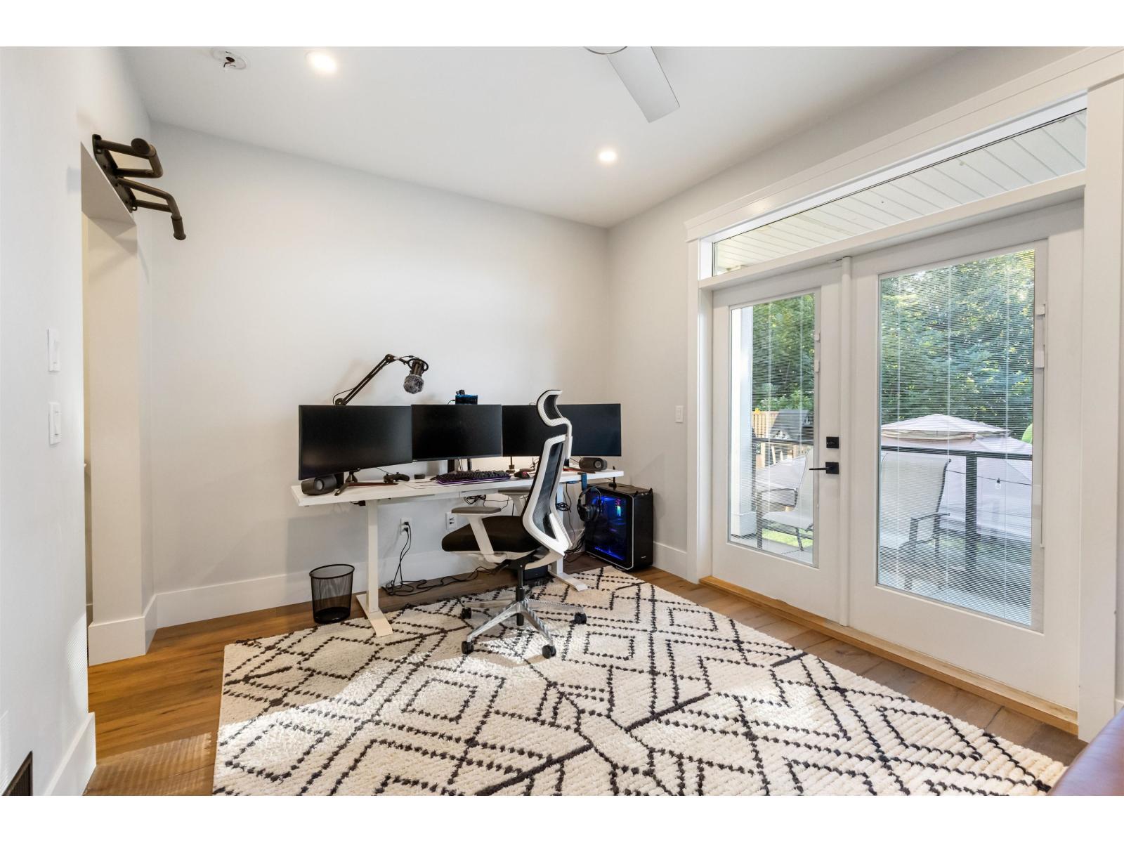 35294 Ewert Avenue, Mission, BC - Indoor