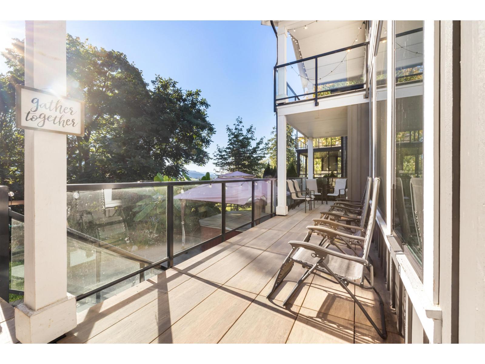 35294 Ewert Avenue, Mission, BC - Outdoor With Exterior