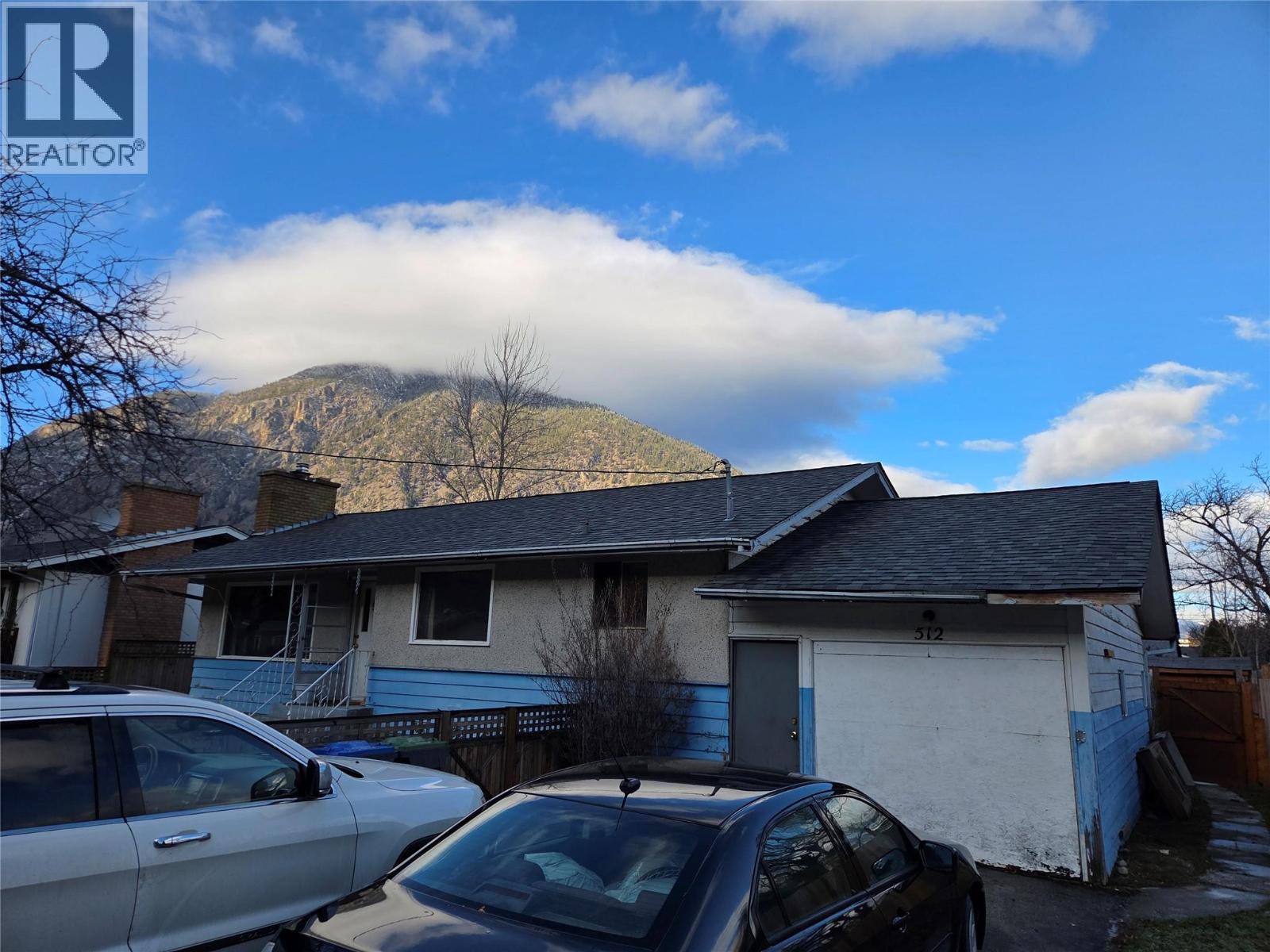 512 12Th Avenue, Keremeos, BC - Outdoor