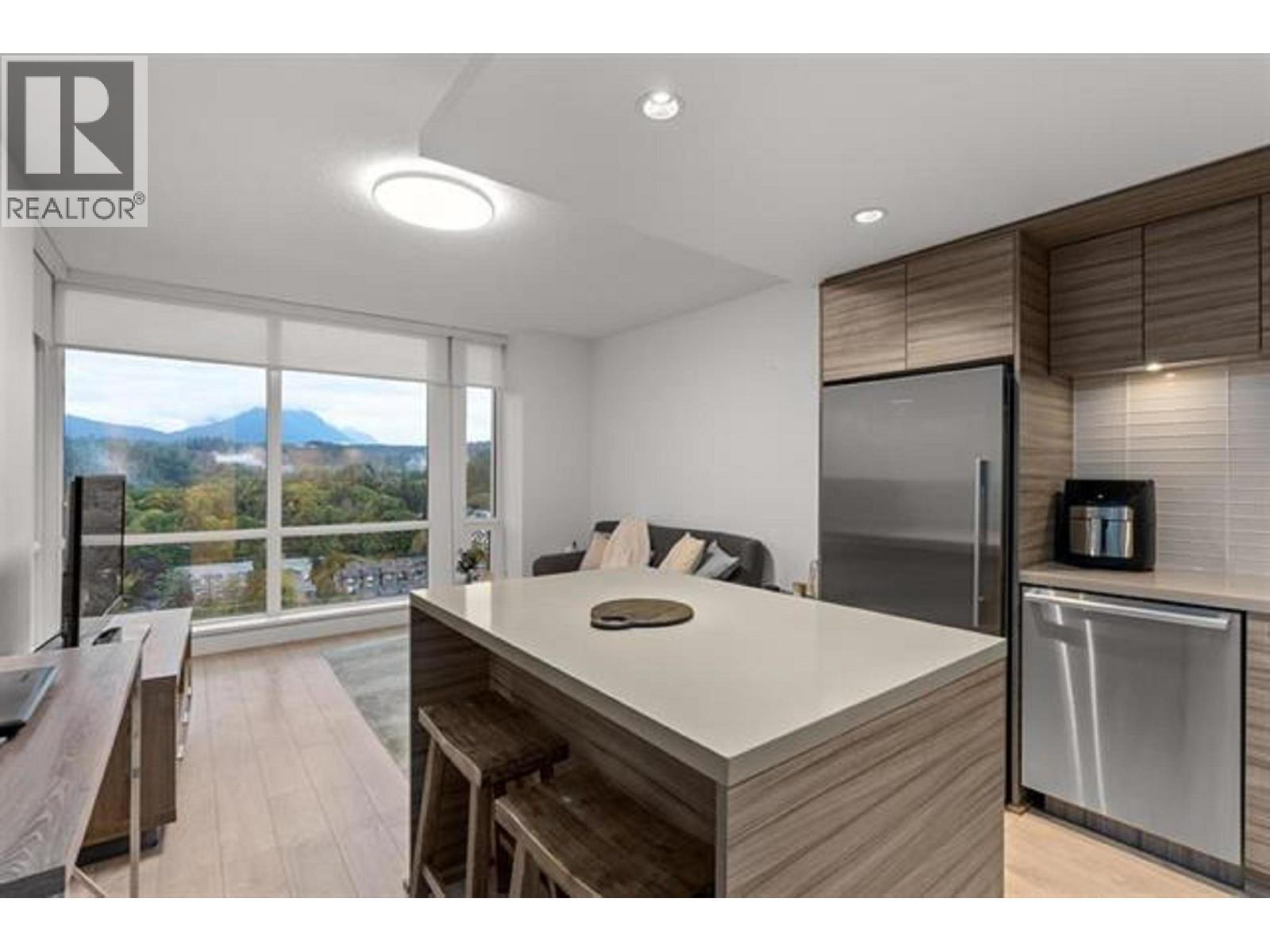 1909 1550 Fern Street, North Vancouver, BC - Indoor