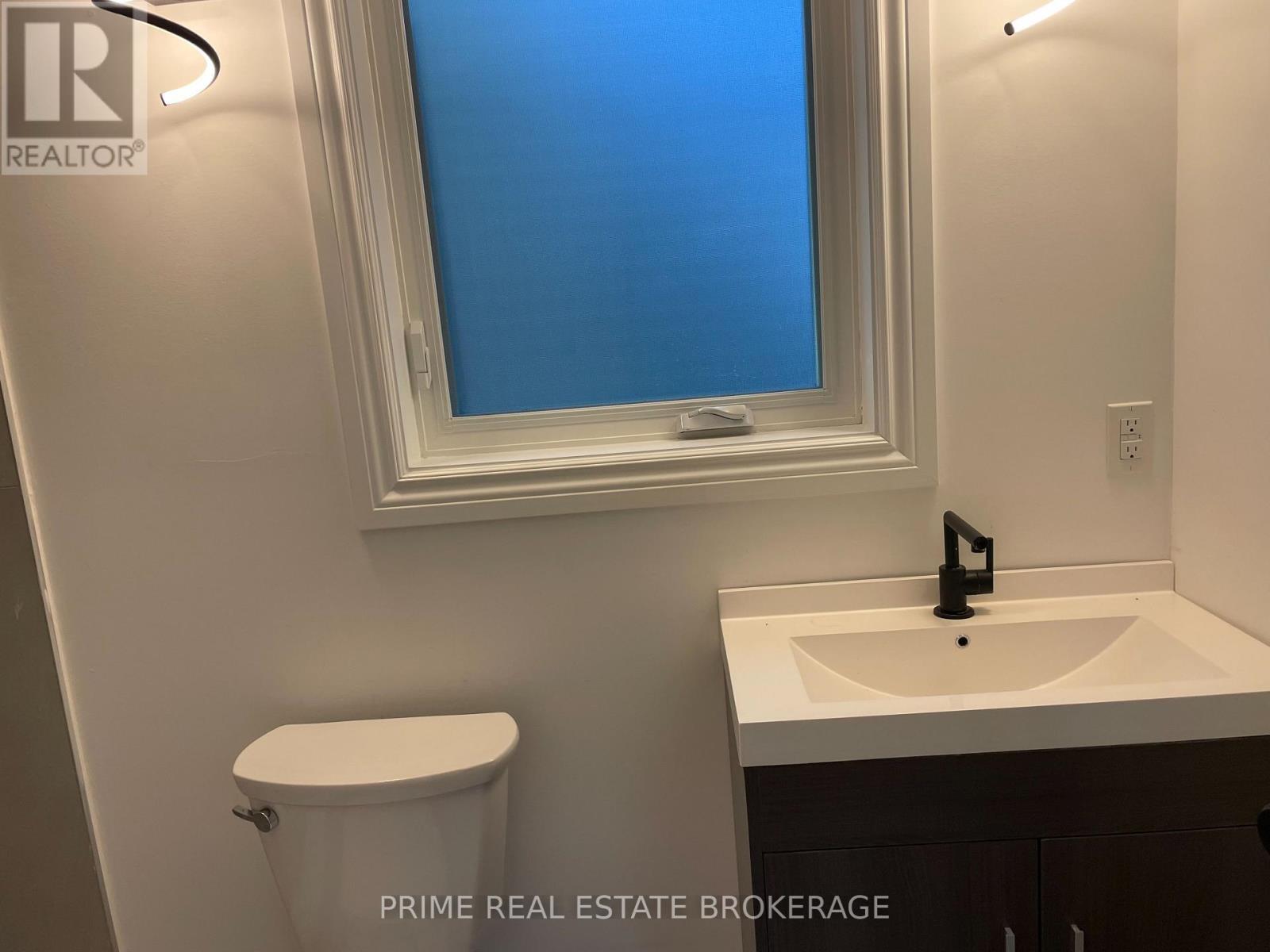 1294 Springbank Avenue, London South (South B), ON - Indoor Photo Showing Bathroom