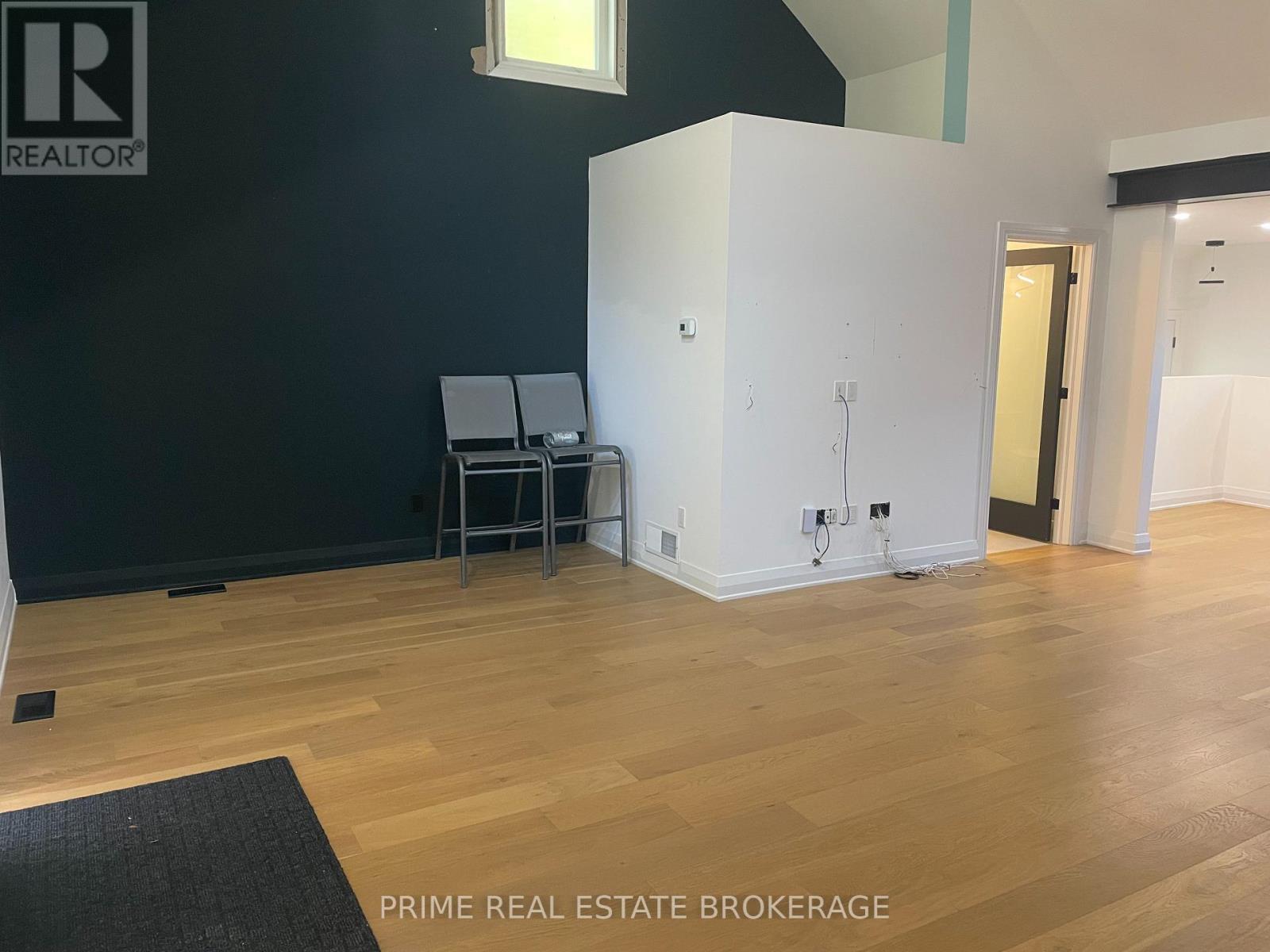 1294 Springbank Avenue, London South (South B), ON - Indoor Photo Showing Other Room