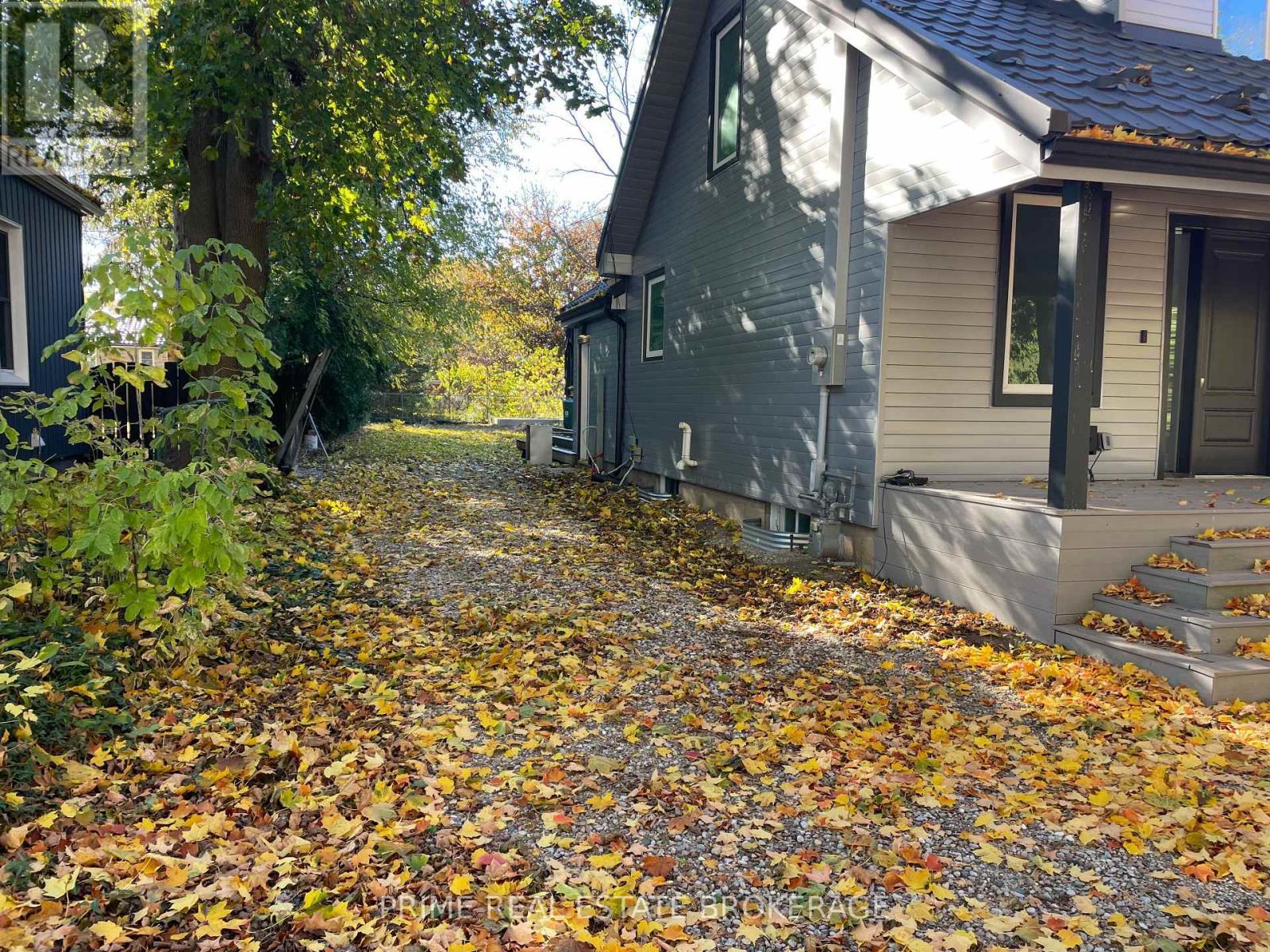 1294 Springbank Avenue, London South (South B), ON - Outdoor