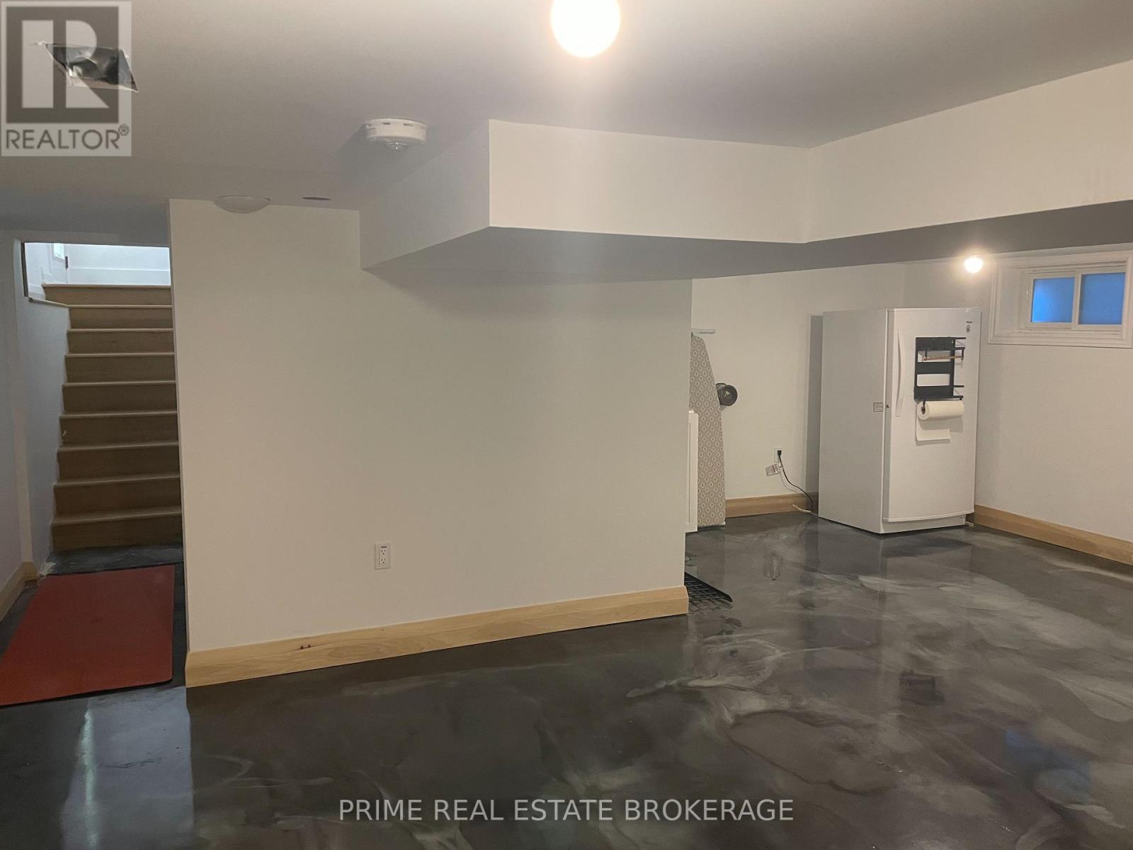 1294 Springbank Avenue, London South (South B), ON - Indoor Photo Showing Other Room