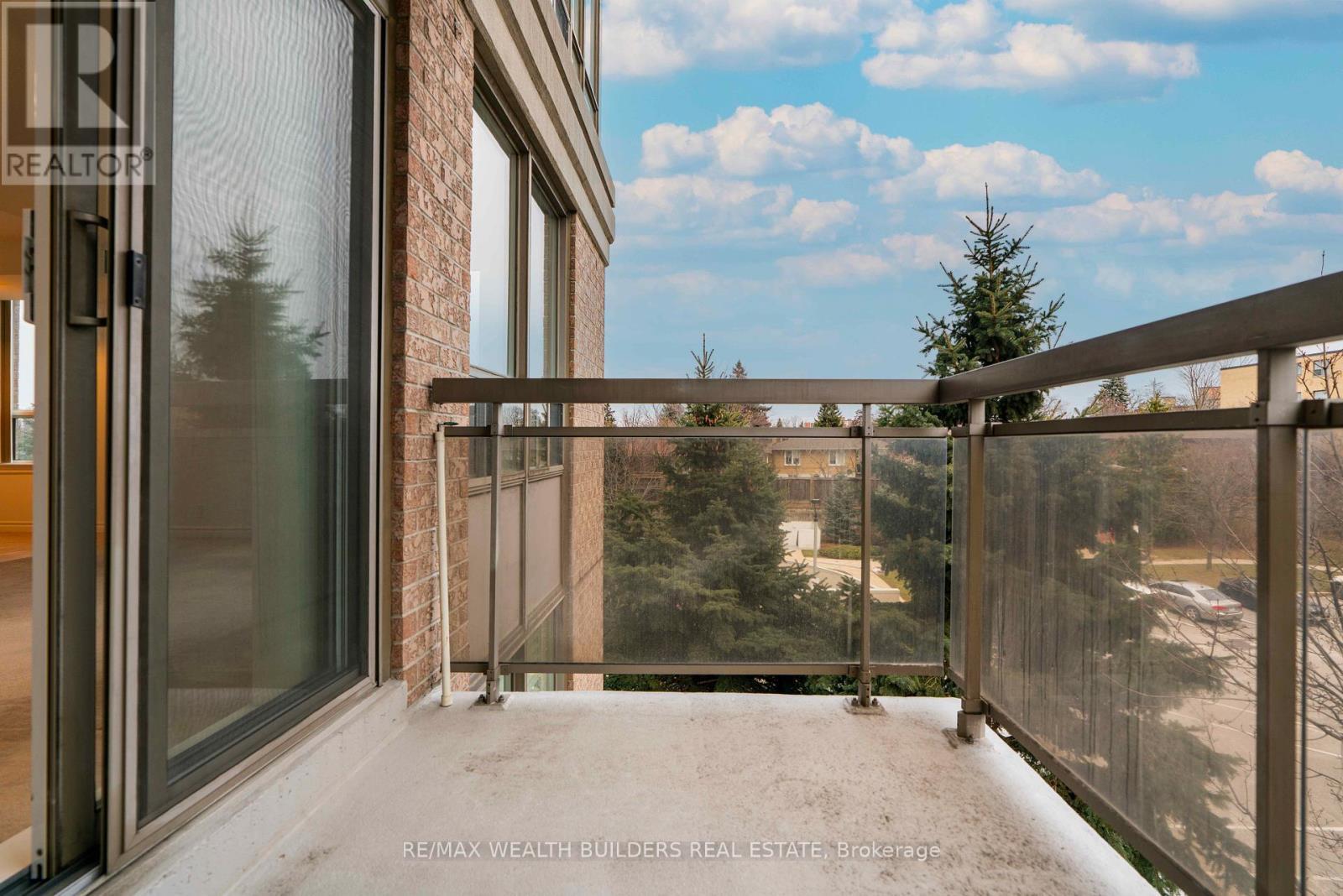 Balcony - 305 - 1720 Eglinton Avenue E, Toronto, ON - Outdoor