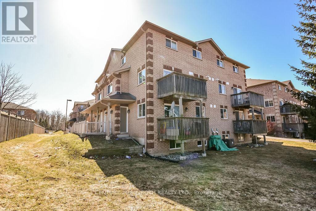 2 - 87 Goodwin Drive, Barrie, ON - Outdoor With Balcony