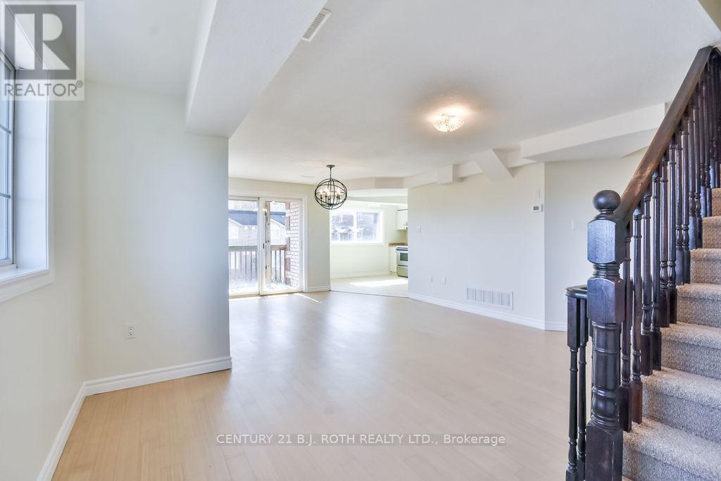 2 - 87 Goodwin Drive, Barrie, ON - Indoor Photo Showing Other Room